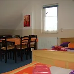 Elmenhorst בית הארחה